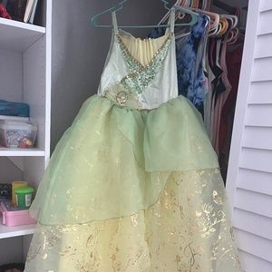 Disney Store Tiana costume dress size 13 big kid. (Similar to size 14 big kid)